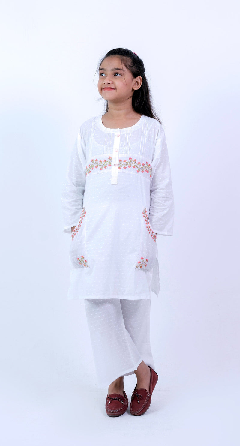 Girls' Elegant White Floral Embroidered Lawn Suit - 2 Piece Set Vesto.Pk