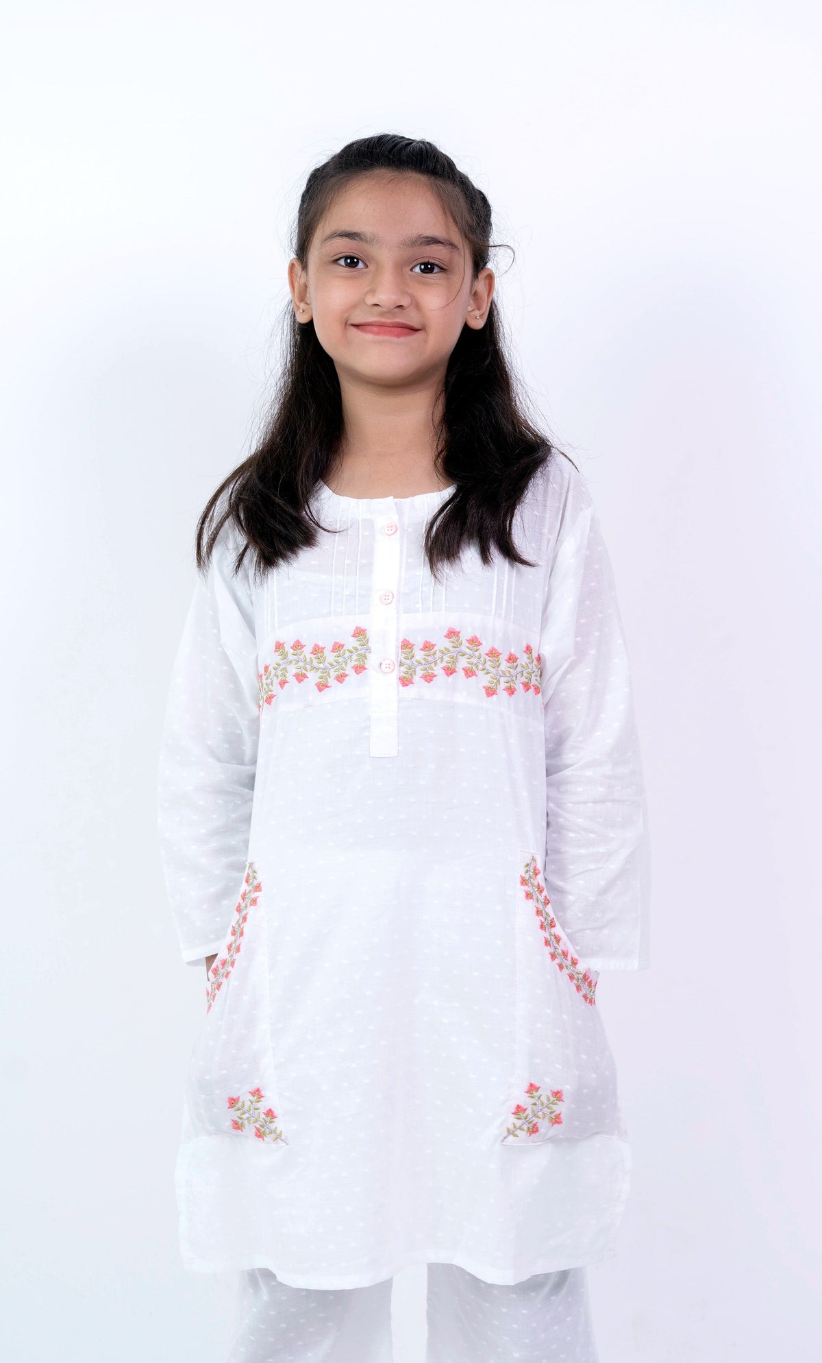 Girls' Elegant White Floral Embroidered Lawn Suit - 2 Piece Set Vesto.Pk
