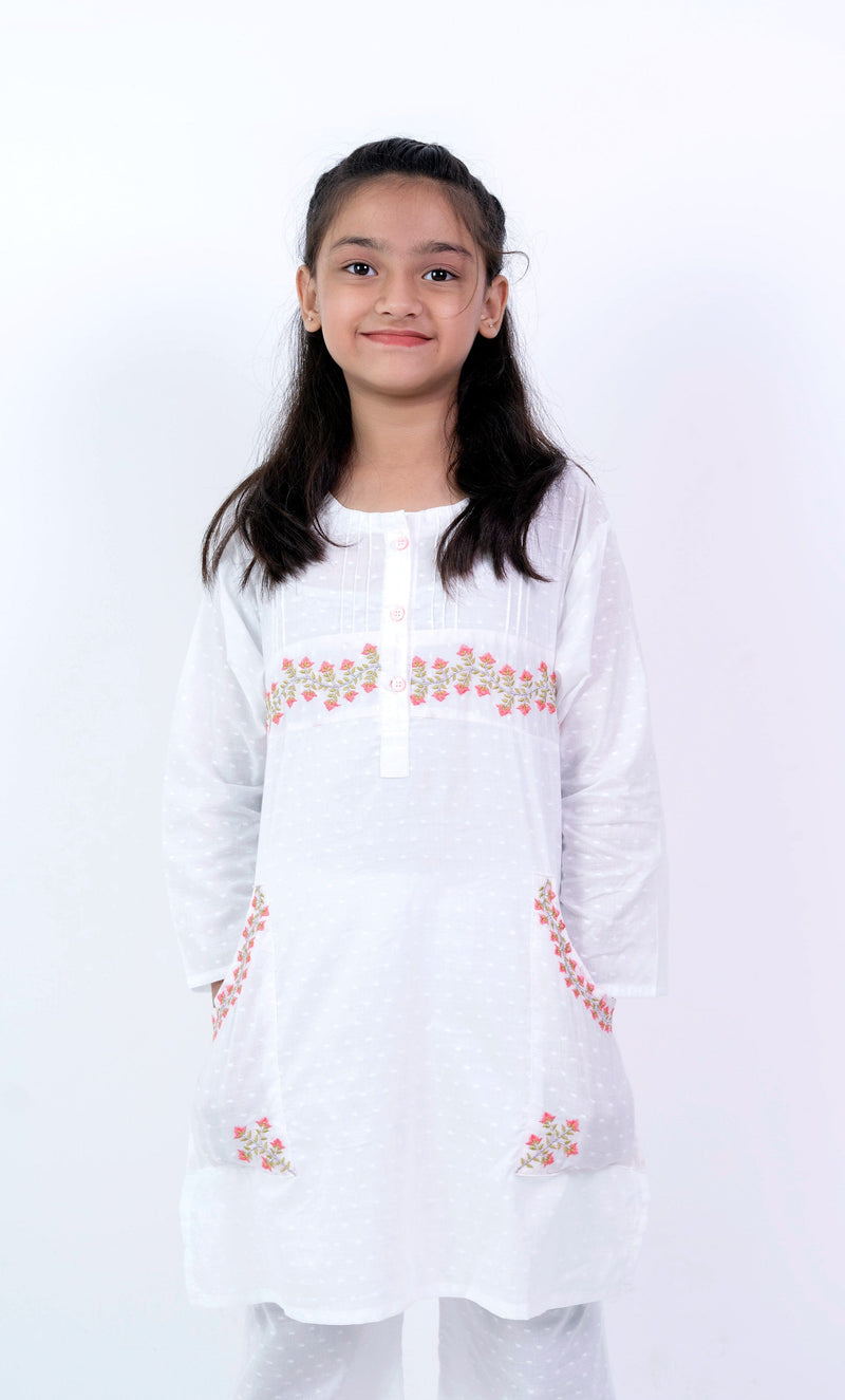 Girls' Elegant White Floral Embroidered Lawn Suit - 2 Piece Set Vesto.Pk